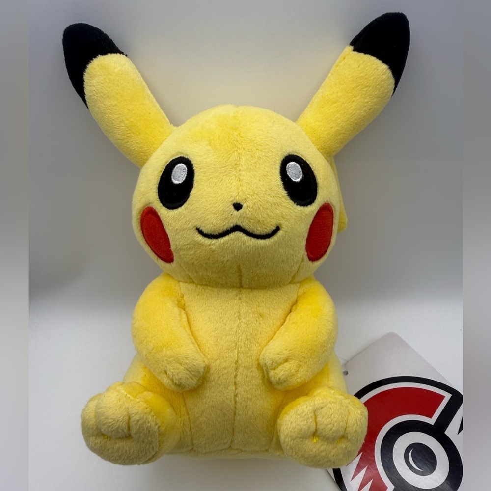 Pikachu Pokémon Center Nintendo Character Plush Toy 2018 Game Freak